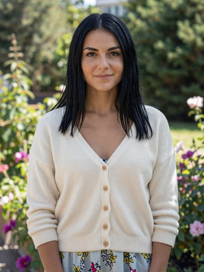 Dorota, 27, Polish woman from Lublin with black hair looking for love online