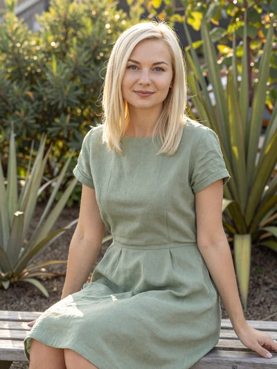 Olga, 30, Russian woman from Kazan with platinum blonde hair seeking American man